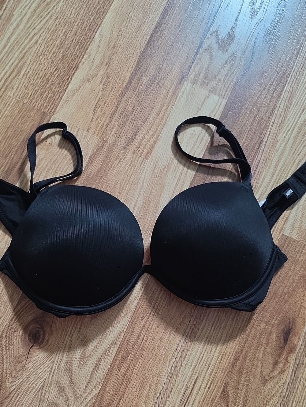 PINK Victoria's Secret Black Smooth. Wear Everywhere Push Up 34C T-Shirt Bra